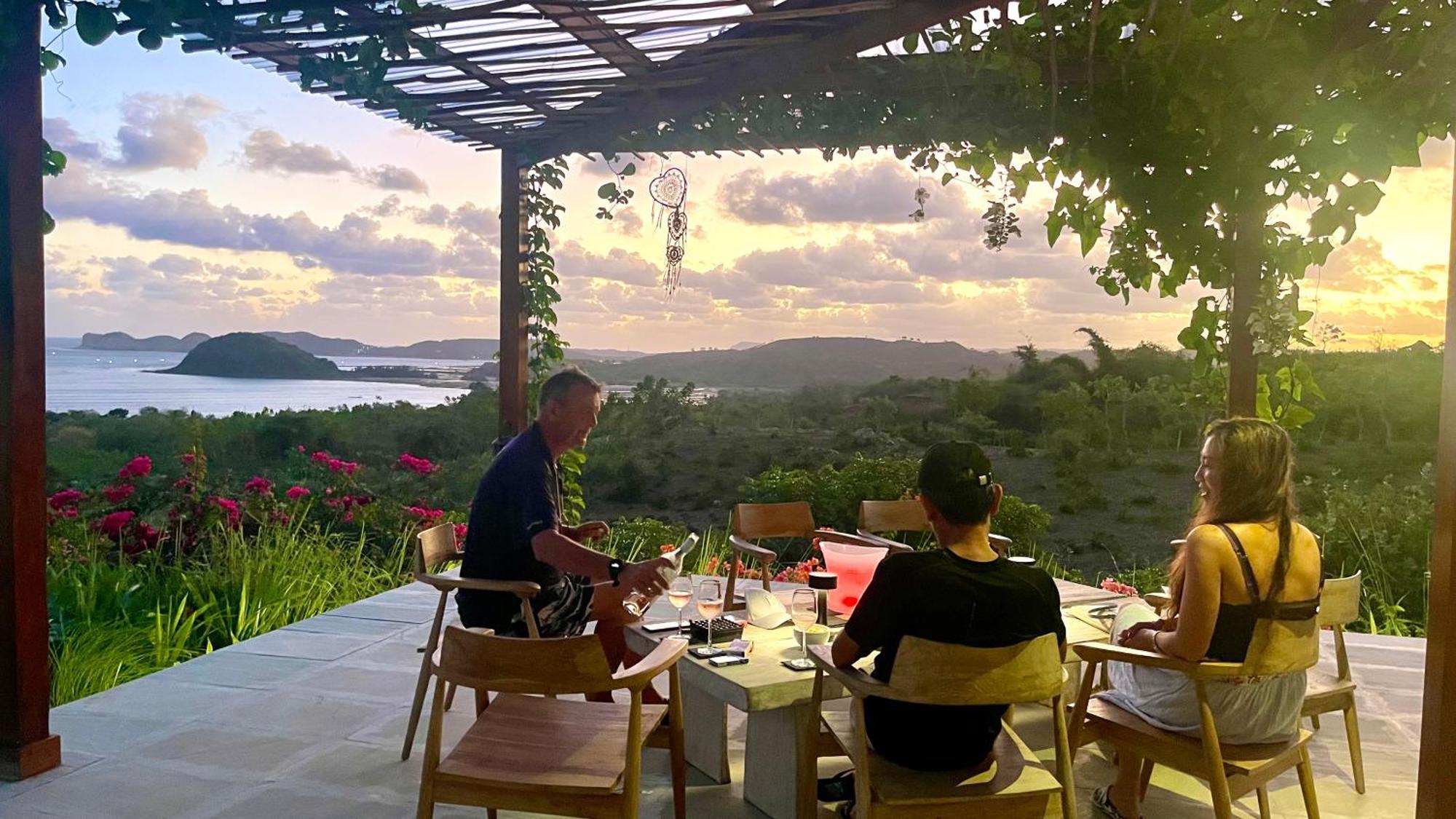 Lobster Bay Lombok Hotel Awang Exterior photo