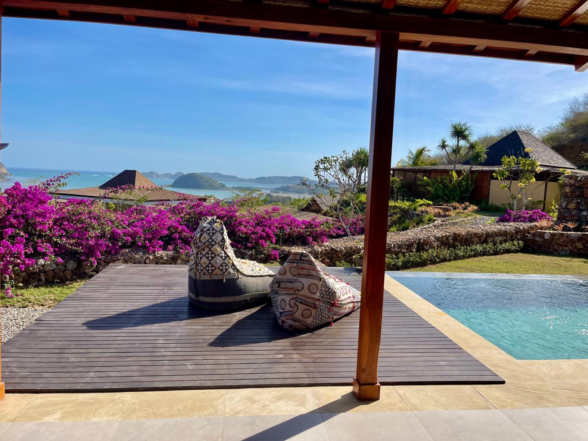 Lobster Bay Lombok Hotel Awang Exterior photo